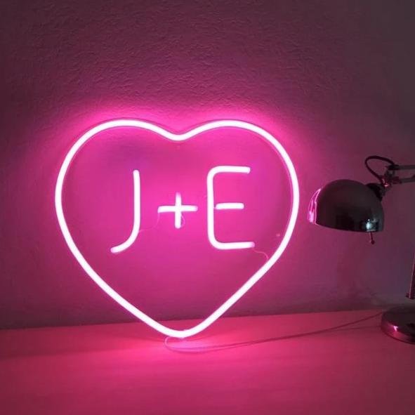 J+E neon sign